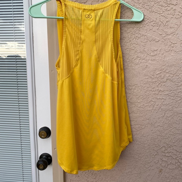 DICKS Tank - Picture 3 of 3